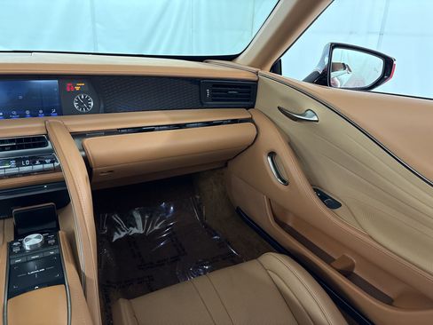Used 2023 Lexus LC 500 Convertible w/ Touring Package RWD image 29