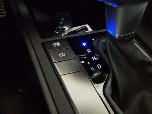 New 2026 Hyundai Elantra Sport image 9