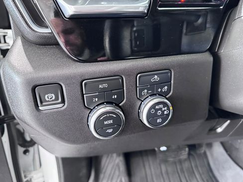 Certified 2025 GMC Sierra 1500 Elevation w/ Preferred Package AWD/4WD image 20
