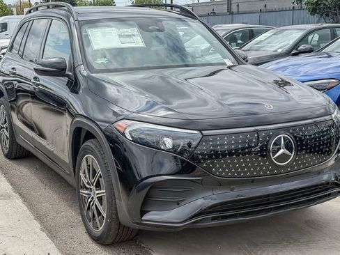 Used 2024 Mercedes-Benz EQB 350 4MATIC SUV image 3