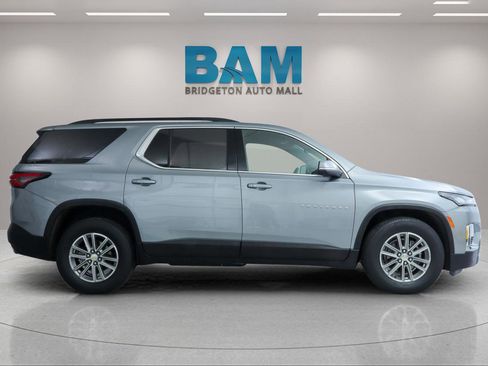 Certified 2023 Chevrolet Traverse LT w/ Rear Camera Mirror Package AWD/4WD image 8