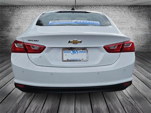 Used 2024 Chevrolet Malibu LS w/ Driver Confidence Package image 4