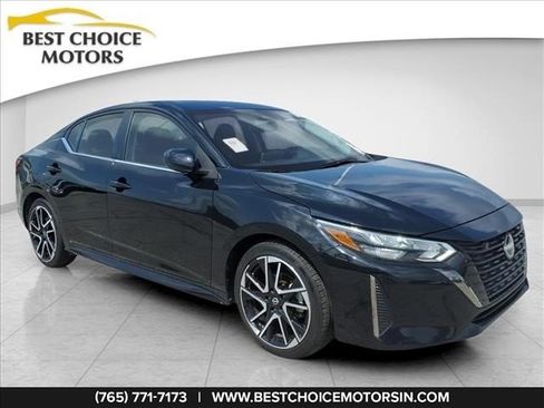 Used 2025 Nissan Sentra SR FWD image 1