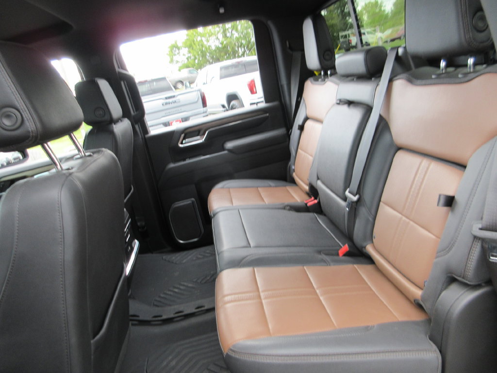 Certified 2024 Chevrolet Silverado 3500 High Country w/ Technology Package AWD/4WD image 23