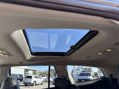 Used 2016 Buick Enclave Leather image 14