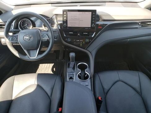 Used 2024 Toyota Camry XLE FWD image 14