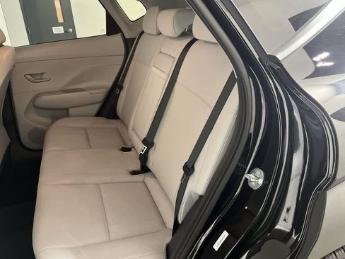 Used 2025 Hyundai Kona SEL image 26