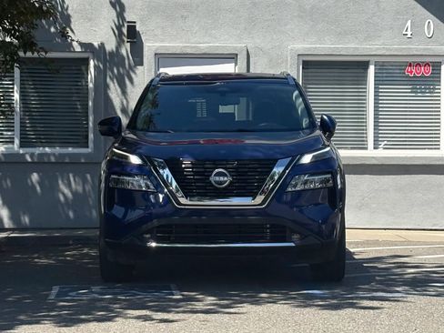 Used 2023 Nissan Rogue SL AWD/4WD image 2