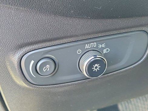 Used 2022 Chevrolet Equinox RS AWD/4WD image 23