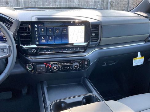 New 2026 Chevrolet Silverado 2500 ZR2 AWD/4WD image 6