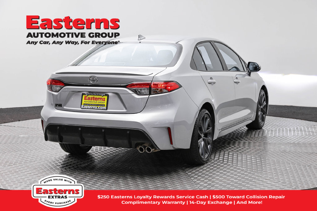 Used 2025 Toyota Corolla SE FWD image 6