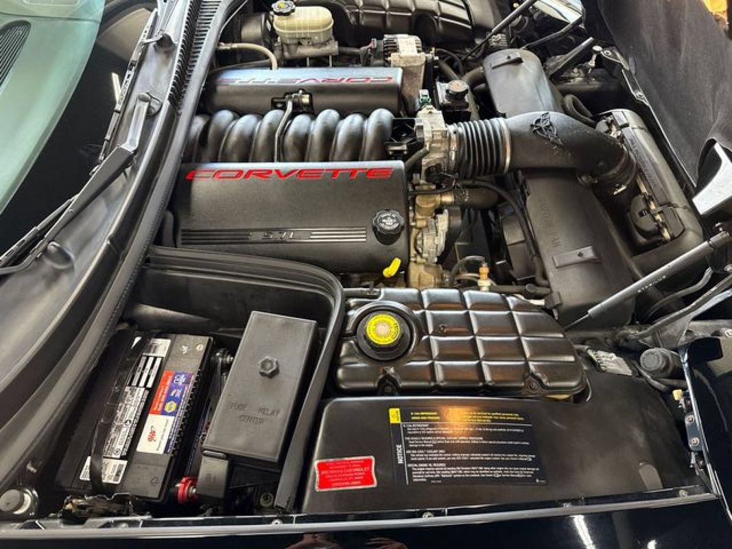 Used 2002 Chevrolet Corvette Convertible w/ Preferred Equipment Group2 RWD image 52