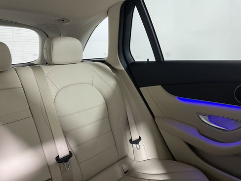 Used 2021 Mercedes-Benz GLC 300 image 15