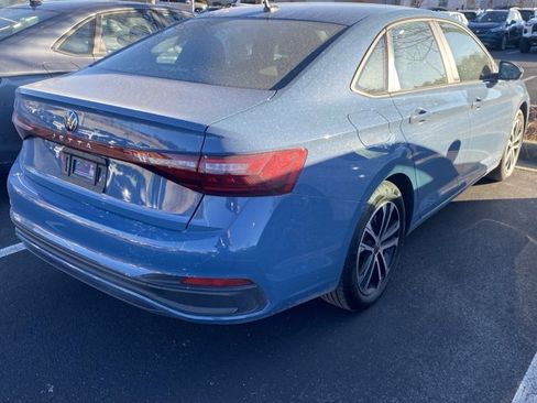 Certified 2025 Volkswagen Jetta Sport image 11
