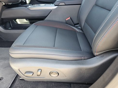 New 2025 Chevrolet Equinox EV RS image 15