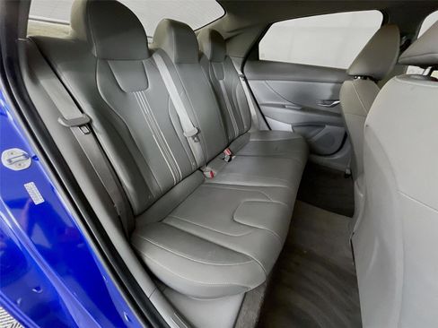 Used 2023 Hyundai Elantra SEL w/ Cargo Package image 28