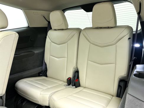 Used 2024 Cadillac XT6 Premium Luxury image 41