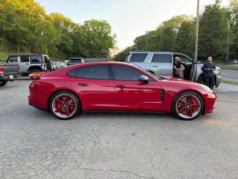 Used 2017 Porsche Panamera Turbo w/ Sport Package AWD/4WD image 4