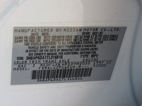 New 2026 Nissan Kicks SR image 12