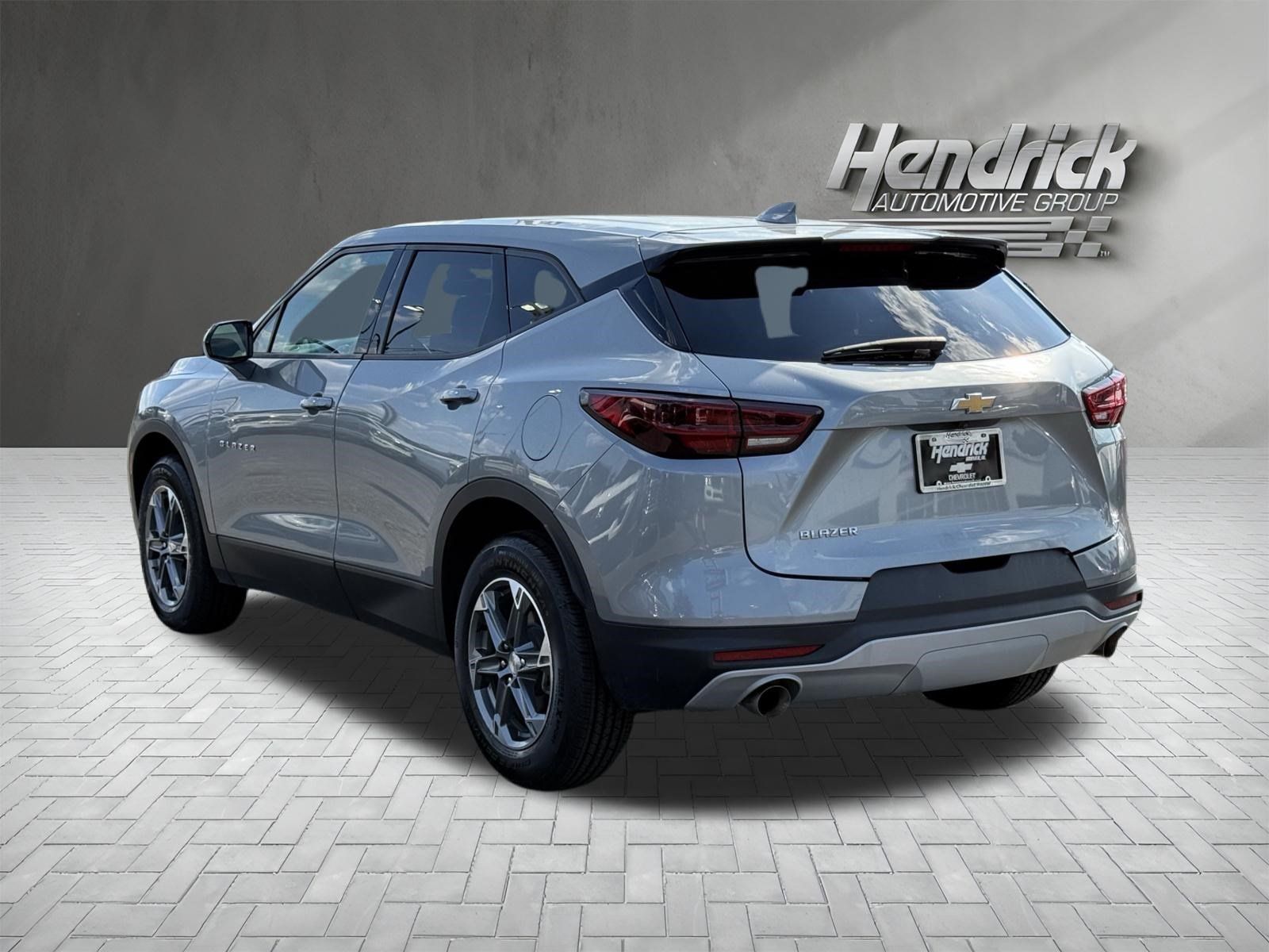 Used 2025 Chevrolet Blazer LT FWD image 8