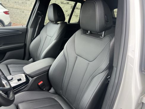 Used 2024 BMW X3 xDrive30i AWD/4WD image 16
