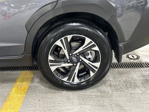 Certified 2025 Subaru Crosstrek 2.0i Premium image 11
