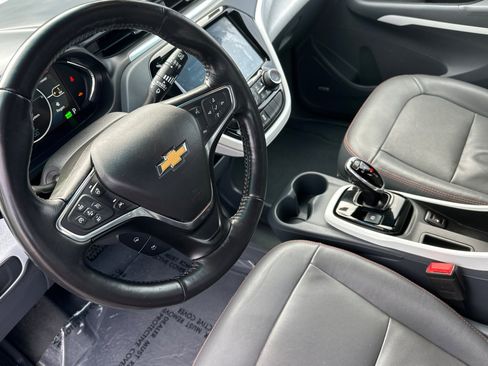 Used 2019 Chevrolet Bolt Premier w/ Infotainment Package image 11