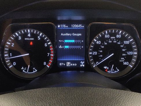 Used 2019 Nissan Titan S AWD/4WD image 23