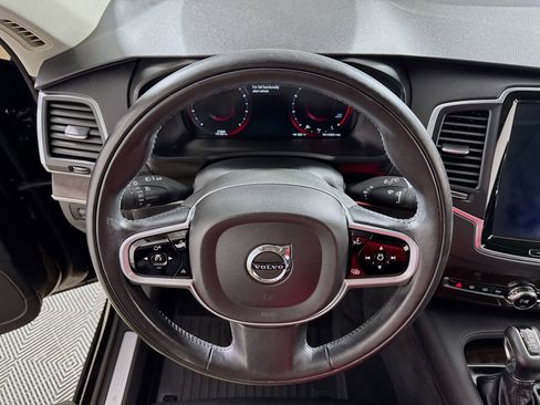 Used 2019 Volvo XC90 T6 Momentum w/ Advanced Package image 15