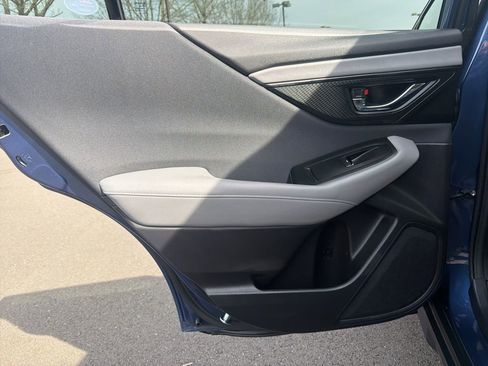 Used 2021 Subaru Outback Premium image 17