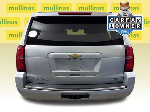 Used 2018 Chevrolet Suburban Premier image 11