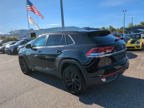 Used 2021 Volkswagen Atlas Cross Sport SE FWD image 4