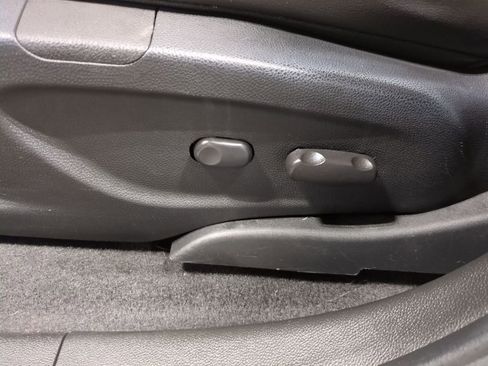 Used 2017 Chevrolet Trax LT w/ Driver Confidence Package image 21