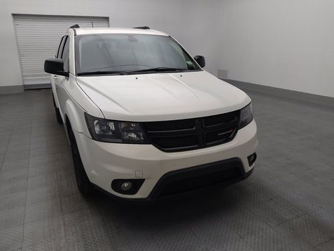 Used 2019 Dodge Journey SE w/ Connectivity Group FWD image 14