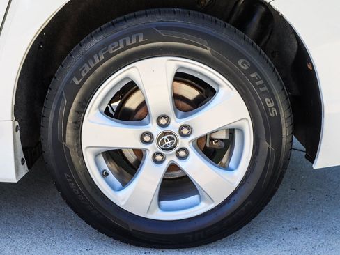 Used 2019 Toyota Sienna L FWD image 18