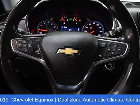 Used 2019 Chevrolet Equinox LT w/ Driver Convenience Package FWD image 11