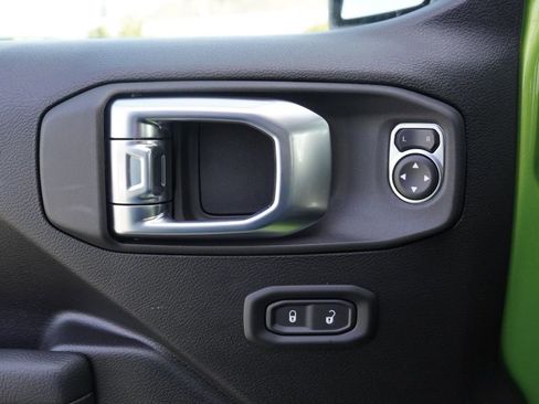 New 2026 Jeep Gladiator Sport AWD/4WD image 11