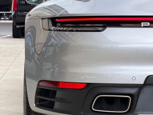 Used 2021 Porsche 911 Carrera w/ Premium Package RWD image 13