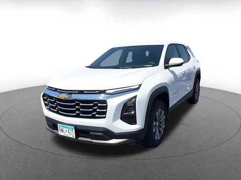 Used 2025 Chevrolet Equinox LT FWD image 7