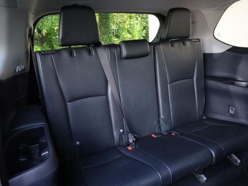 Used 2025 Toyota Grand Highlander AWD image 25
