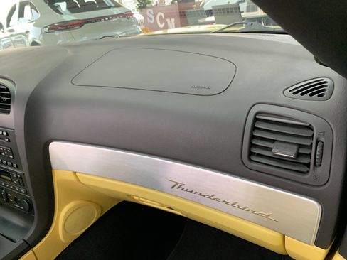 Used 2002 Ford Thunderbird Deluxe image 14