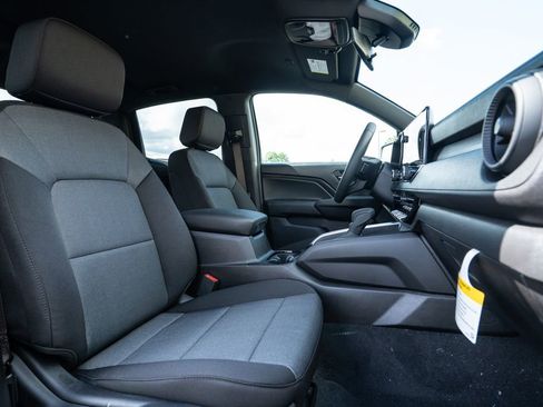 New 2026 Chevrolet Colorado W/T image 12