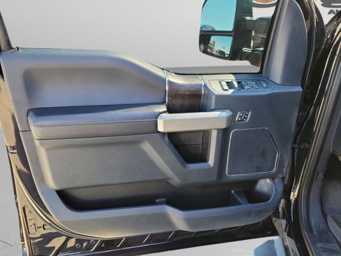 Used 2022 Ford F250 Lariat w/ Lariat Value Package image 6