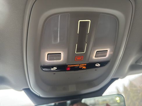 Used 2025 Volvo XC90 B5 Plus w/ Protection Package Premier image 30