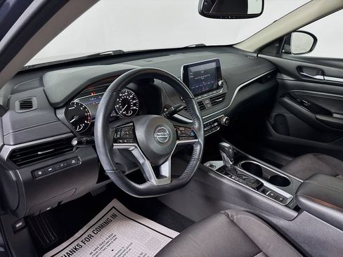 Used 2020 Nissan Altima 2.5 SV AWD/4WD image 9