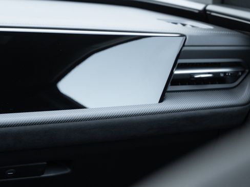 New 2025 Audi SQ5 Premium Plus image 17