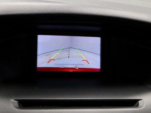 Used 2017 Ford Focus SE w/ Cold Weather Package FWD image 2
