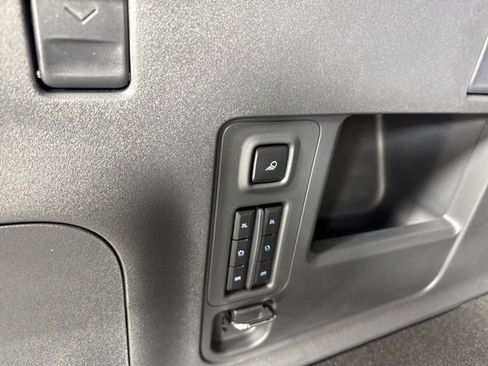 New 2025 Ford Expedition Max Platinum w/ Stealth Appearance Package image 28