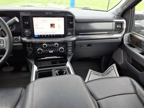 Used 2025 Ford F250 Lariat w/ Lariat Ultimate Package AWD/4WD image 15