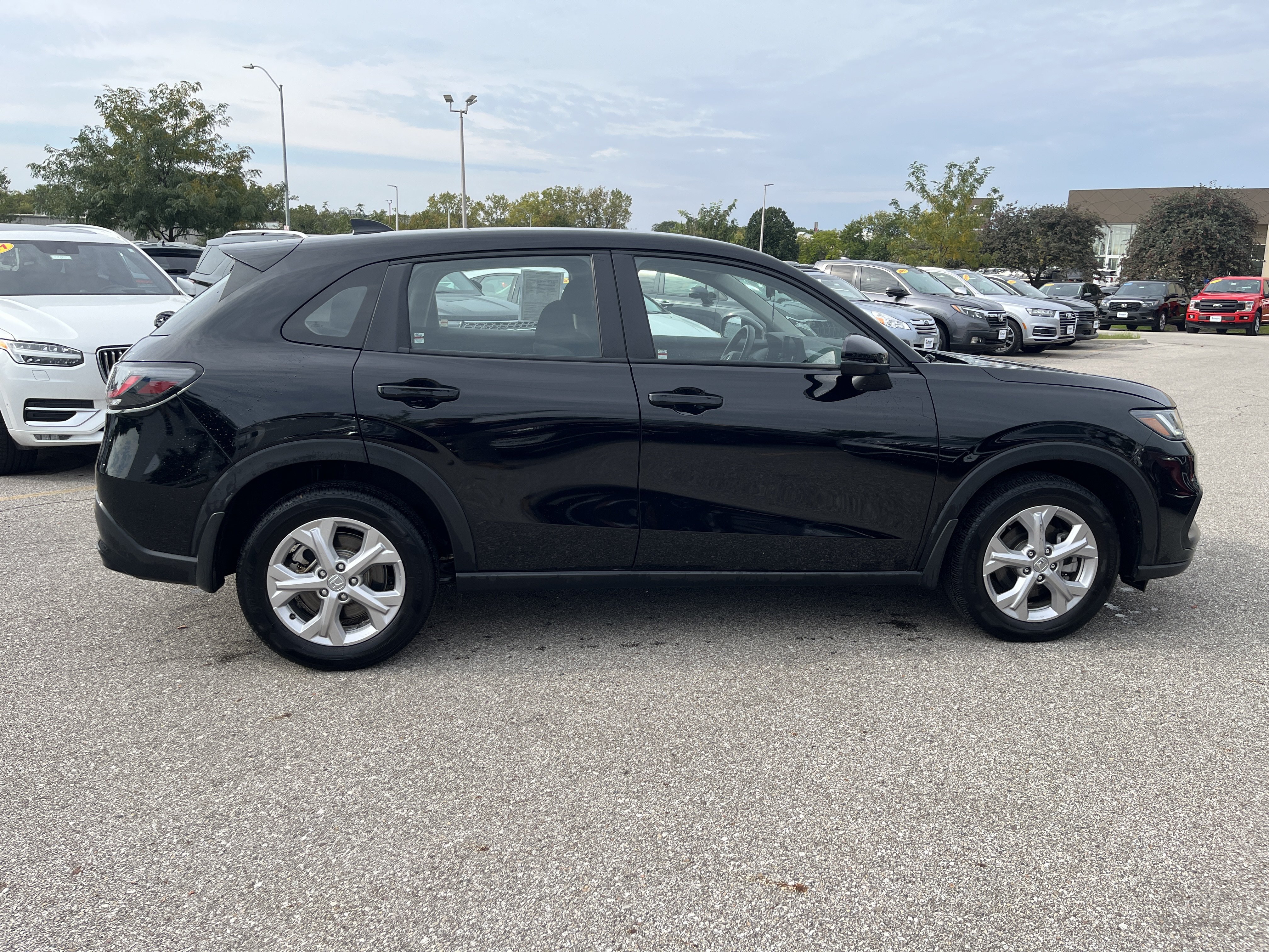 Certified 2024 Honda HR-V LX image 4